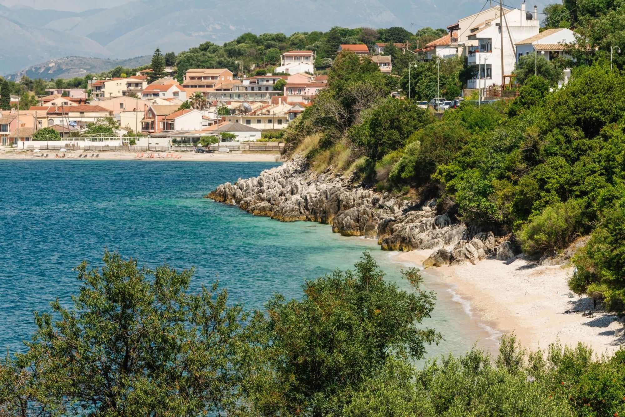 George And Danai Apartments Kassiopi Eksteriør billede