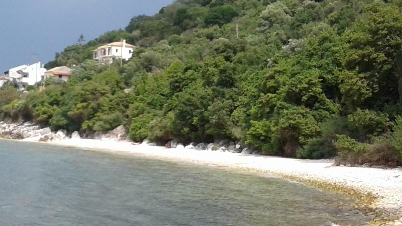 George And Danai Apartments Kassiopi Eksteriør billede